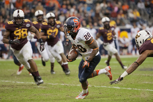 Brisly Estime breaks free on his 70-yard punt return that set up Terrel Hunt's bowl-winning score. 