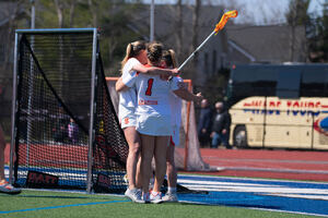 Adamson's seven points and 14 draw controls helps propel Syracuse to 14th consecutive win in 19-10 win over Clemson