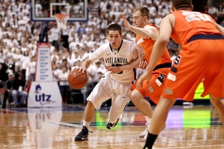 Villanova guard Ryan Arcidiacono (15) tries to get around Syracuse guard Trevor Cooney (10) in the first half.