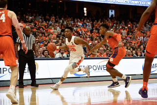 Tyus Battle drives to the rim. He had 12 points in the Orange's win.